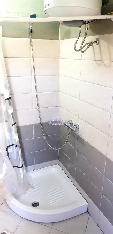 Home Flori&Vili Szkodra Zewnętrze zdjęcie
